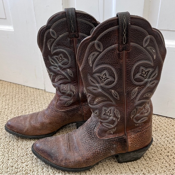 Ariat Shoes - Ariat Brown Western Style Heeled Cowboy Boots